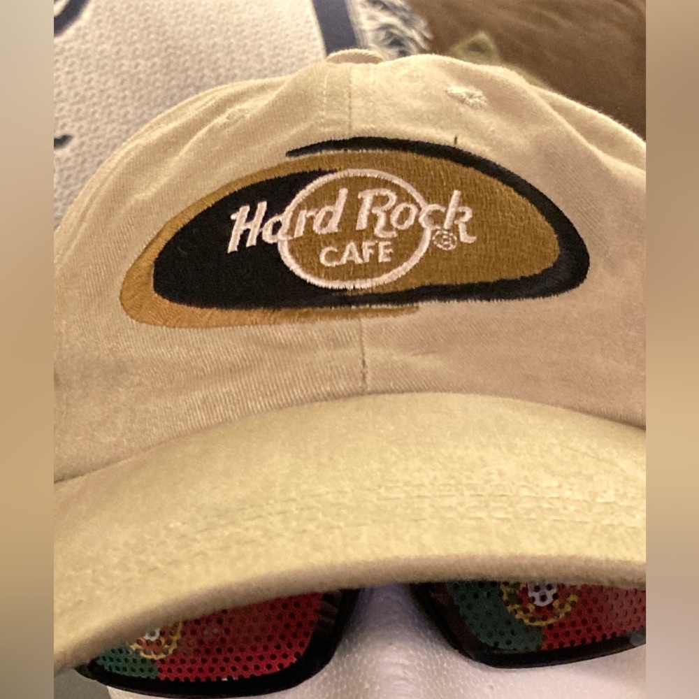 Vintage Hard Rock Cafe 🍁 Niagara Falls ‘Love All Serve All’ Hat - Picture 8 of 8
